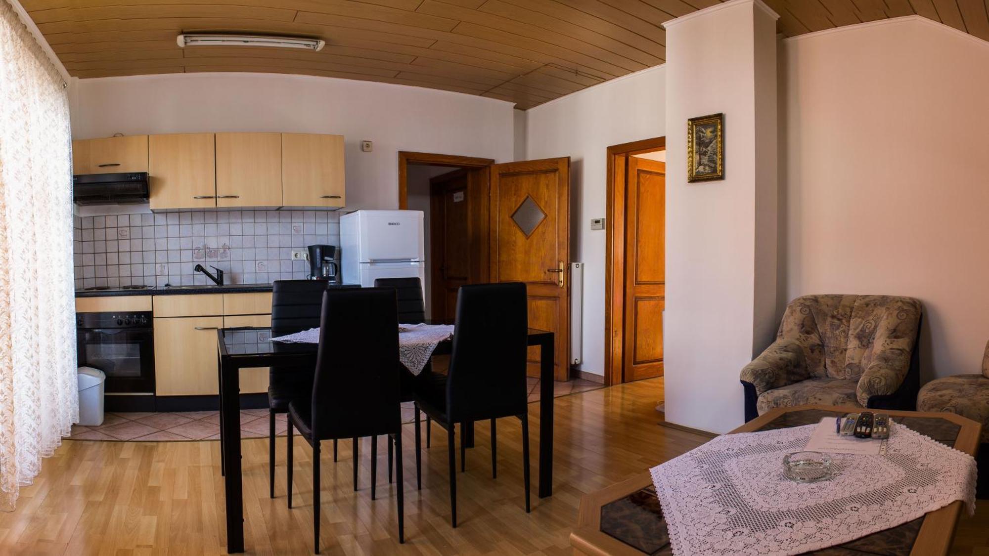 Apartment Pavlesic Слуни Екстериор снимка