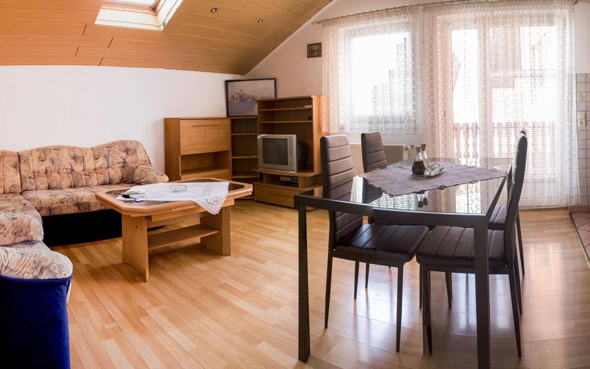 Apartment Pavlesic Слуни Екстериор снимка
