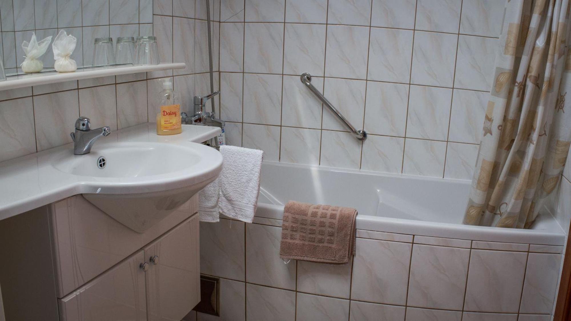 Apartment Pavlesic Слуни Екстериор снимка
