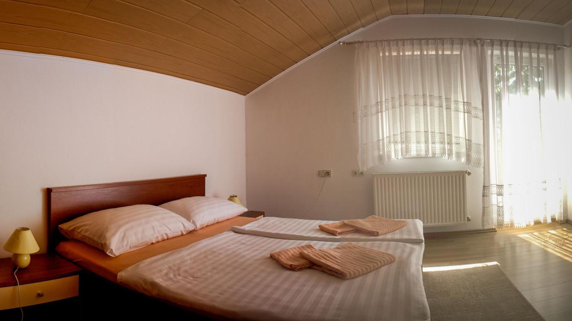 Apartment Pavlesic Слуни Екстериор снимка