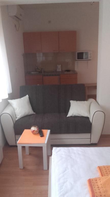 Apartment Pavlesic Слуни Екстериор снимка